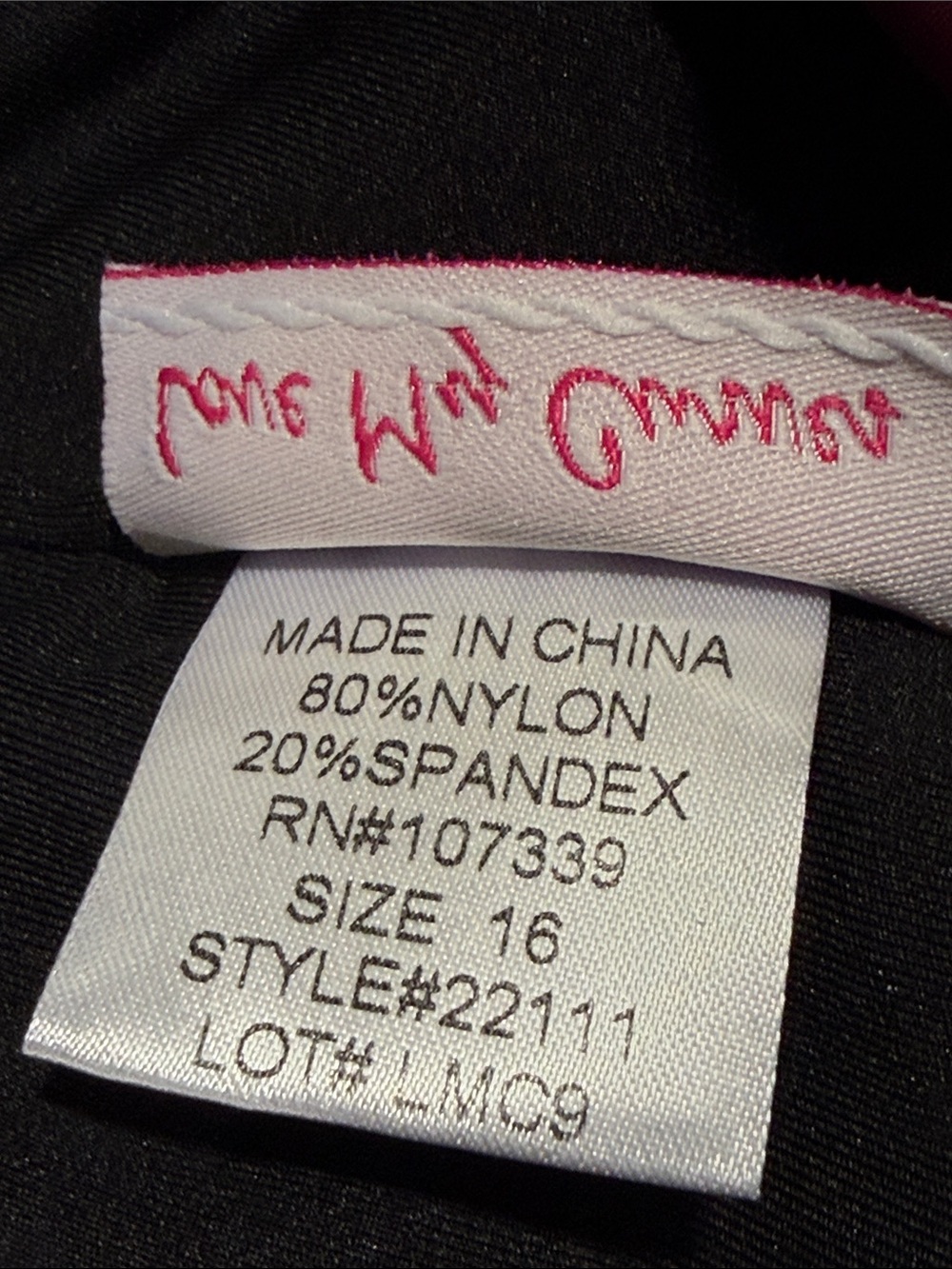 NWTs Love my curves size 16 swim top - Picture 6 of 6